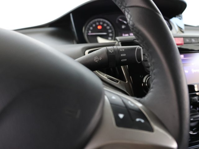LANCIA YPSILON 1.0 FIREFLY 5P HYBRID MARYNE *PR - foto 23
