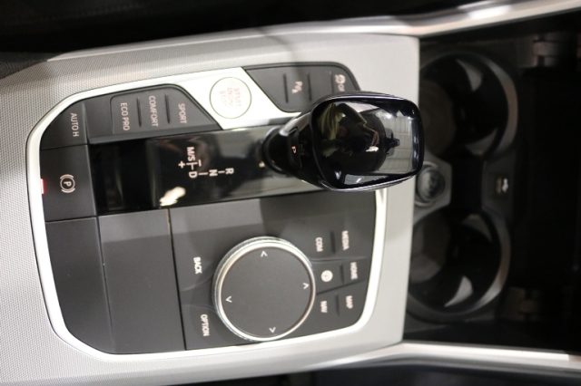 BMW 316 D 48V TOURING BUSINESS ADVANTAGE - foto 18