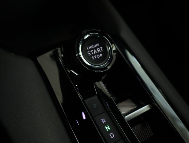 ALFA ROMEO JUNIOR 1.2 136CV HYB EDCT6 SPECIALE *PR - foto 22