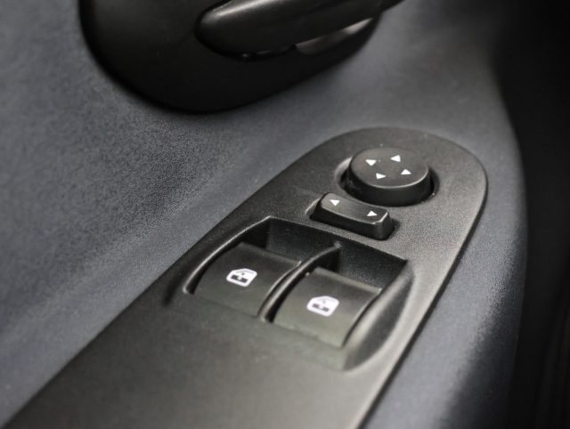 LANCIA YPSILON 1.0 FIREFLY HYBRID PLATINO *PROM - foto 25