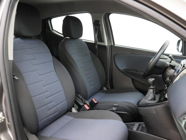 LANCIA YPSILON 1.0 FIREFLY HYBRID PLATINO *PROM - foto 11