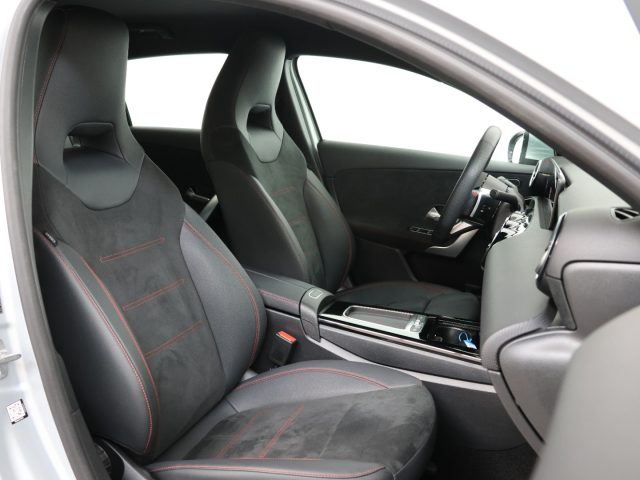 MERCEDES-BENZ A 180 AUTOMATIC AMG LINE *PROMO PARISI - foto 11