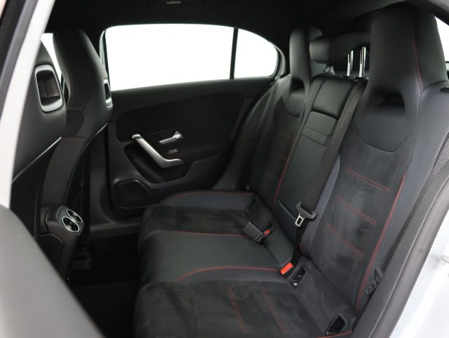 MERCEDES-BENZ A 180 AUTOMATIC AMG LINE *PROMO PARISI - foto 10