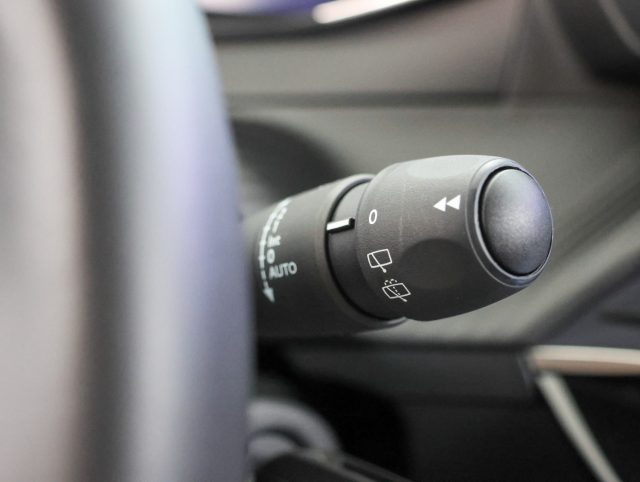 PEUGEOT 208 HYBRID 110CV E-DCS6 ALLURE *PROM - foto 24