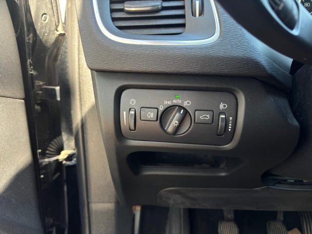 VOLVO V40 1.6 D2 - foto 13