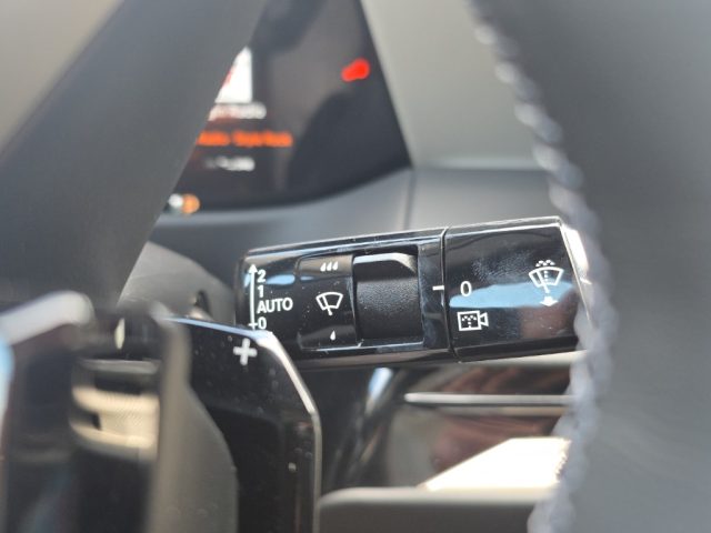 DS AUTOMOBILES N°8 ÉTOILE FWD LONG RANGE 245CV - foto 16