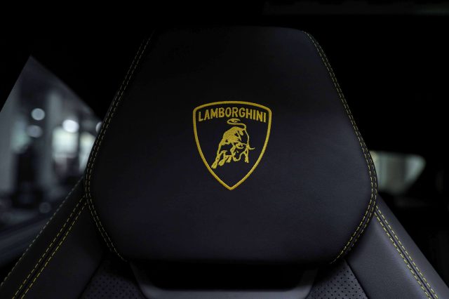 LAMBORGHINI URUS S|AKRAPOVICH|SPECIAL PAINT|BANG& - foto 15