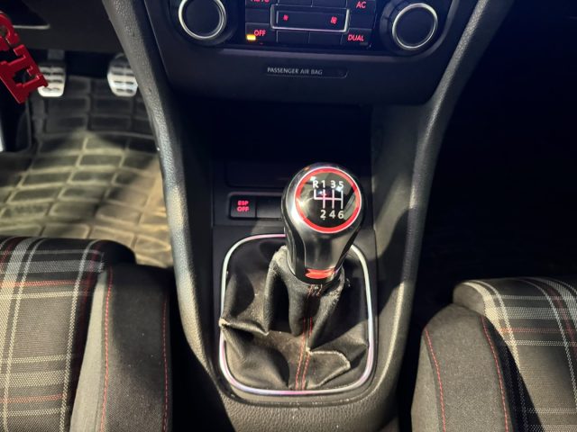VOLKSWAGEN GOLF 2.0 TSI 3P. GTI - foto 16