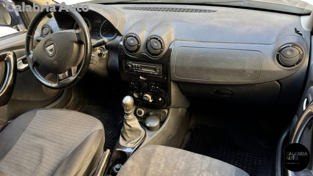 DACIA DUSTER 1.5 DCI 110CV 4X4 LAURÉATE - foto 9