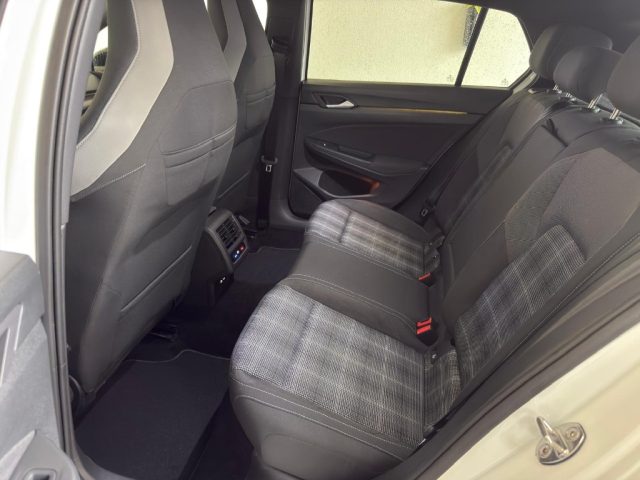 VOLKSWAGEN GOLF 2.0 TDI DSG GTD - foto 12
