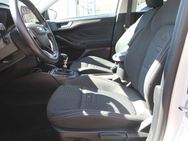 FORD FOCUS ACTIVE 1.5ECOBLU 120CV NAVI CAM  - foto 17