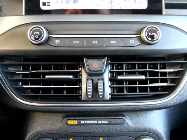 FORD FOCUS ACTIVE 1.5ECOBLU 120CV NAVI CAM  - foto 21