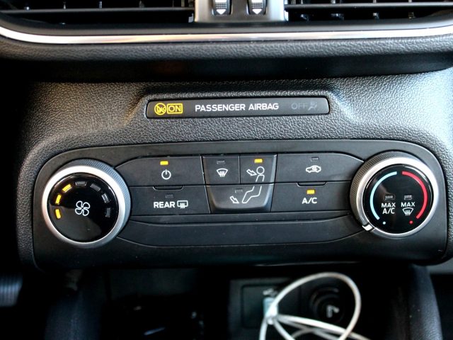 FORD FOCUS ACTIVE 1.5ECOBLU 120CV NAVI CAM  - foto 22