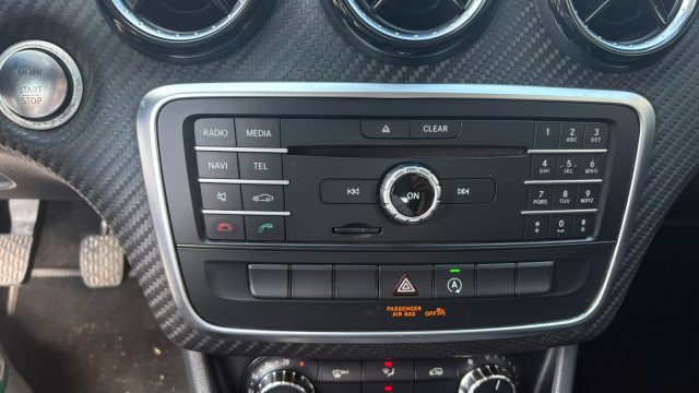 MERCEDES-BENZ GLA 200 D SPORT UNICO PROPRIETARIO - foto 11