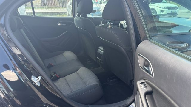 MERCEDES-BENZ GLA 200 D SPORT UNICO PROPRIETARIO - foto 16