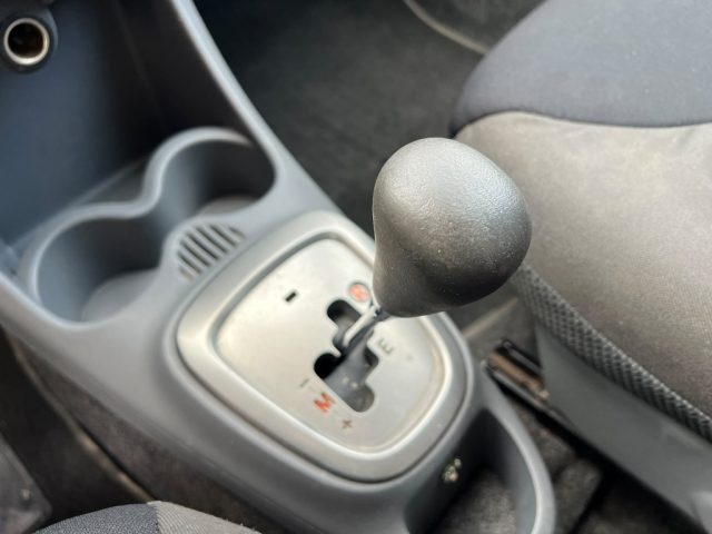 TOYOTA AYGO 1.0 12V 5 PORTE AUTO - foto 18