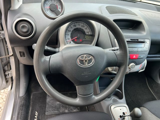 TOYOTA AYGO 1.0 12V 5 PORTE AUTO - foto 17