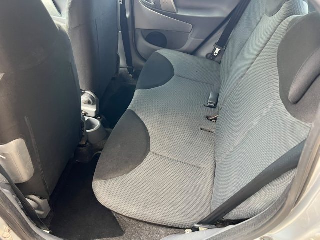 TOYOTA AYGO 1.0 12V 5 PORTE AUTO - foto 13