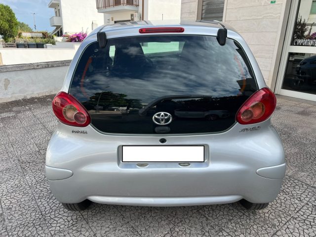 TOYOTA AYGO 1.0 12V 5 PORTE AUTO - foto 9