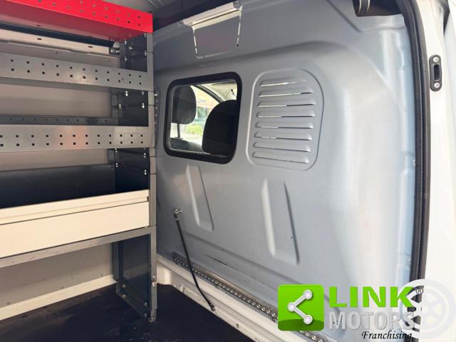 TOYOTA PROACE 2.0 D FURGONE LOUNGE 12Q L2H2 - foto 17