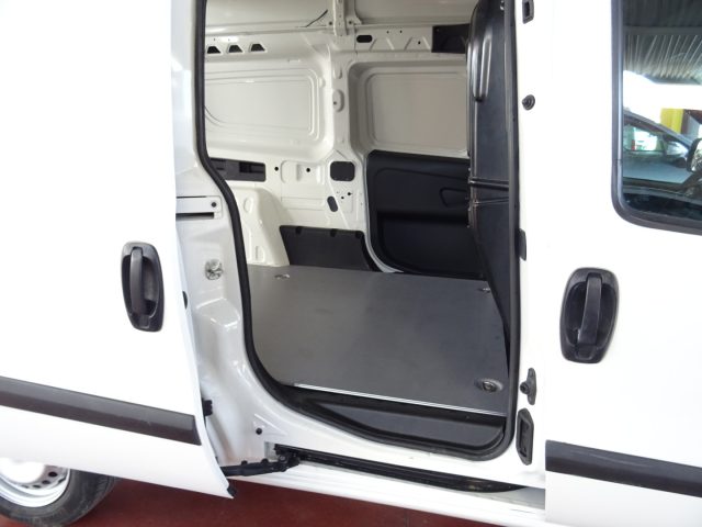 FIAT DOBLO DOBLÒ 1.6 MJT 105 CV S&S PL-TA C - foto 9