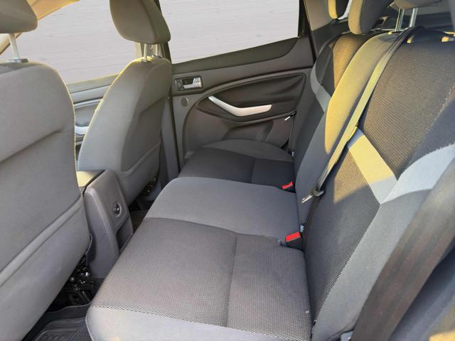 FORD KUGA + 2.0 TDCI 140 CV 2WD DPF - foto 10