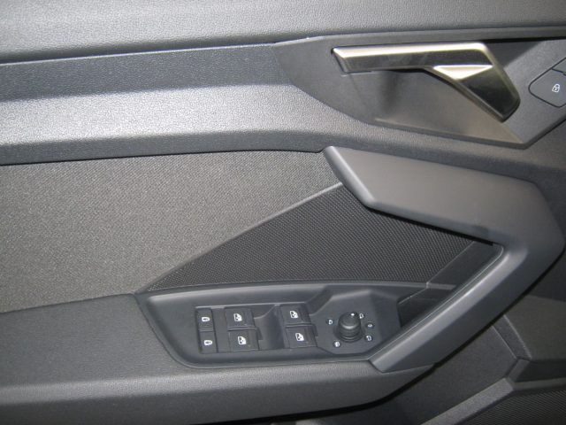 AUDI A3 SPB 30 G-TRON S TRONIC BUSINESS - foto 10