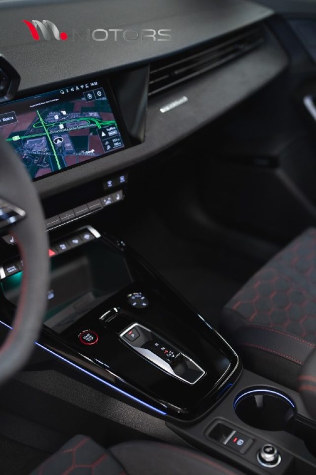 AUDI RS SPORTBACK 2.5 TFSI QUATTRO S-TRO - foto 22