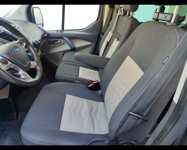 FORD TOURNEO CUSTOM 310 2.0 TDCI 130CV PC TITANIUM - foto 6