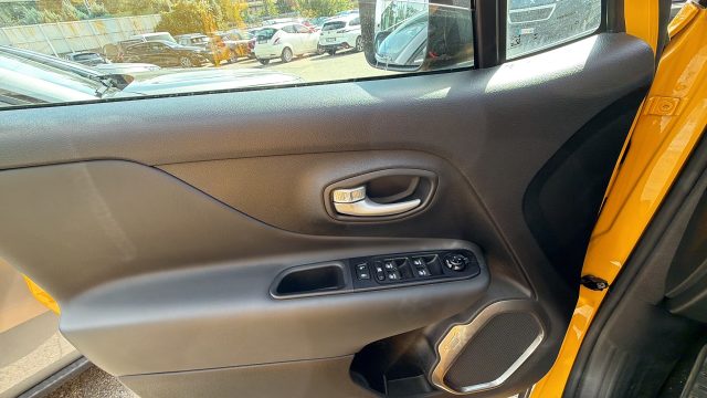 JEEP RENEGADE 1.3 T4 240 CV PHEV 4XE AT6 NORTH - foto 14
