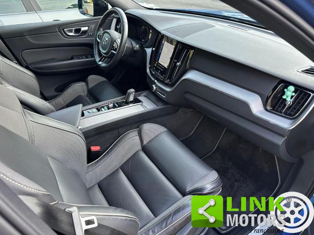 VOLVO XC60 B4 MHEV AWD GEARTRONIC R-DESIGN  - foto 15