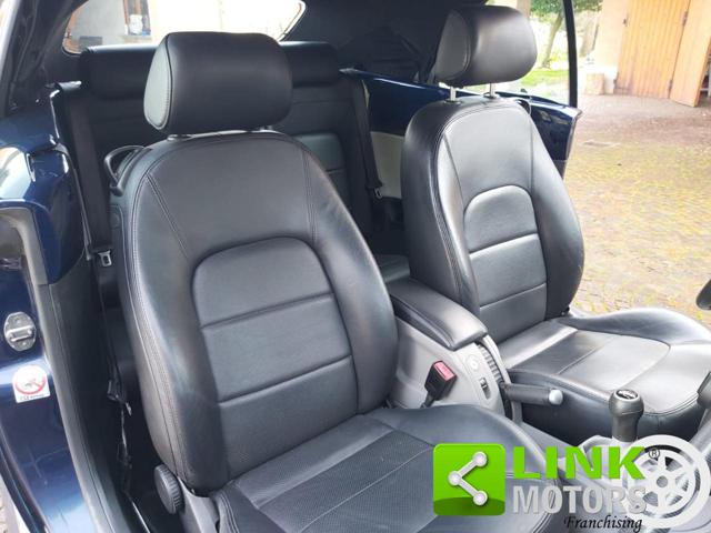 VOLKSWAGEN NEW BEETLE 1.9 TDI 101CV CABRIO  ASI ORO - foto 11