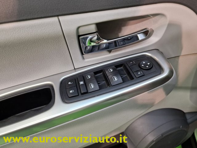 JEEP CHEROKEE 2.8 CRD DPF LIMITED AUTO - foto 35