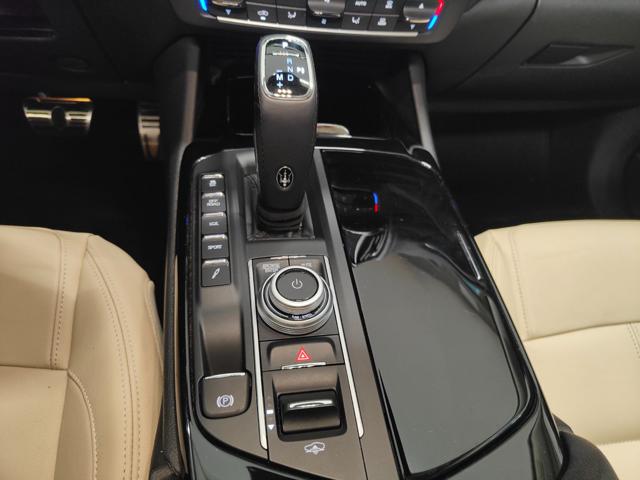 MASERATI LEVANTE 2022 HYBRID GT 4X4 - TETTO - SOS - foto 28