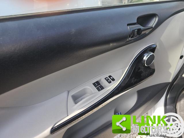 TOYOTA IQ 1.3 EXECUTIVE KEYLESS EURO 5 - foto 10