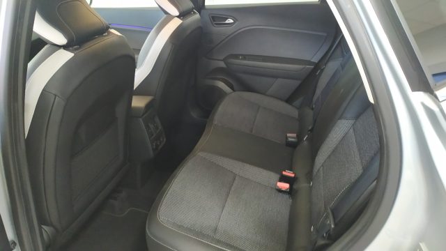 RENAULT CAPTUR FULL HYBRID E-TECH 145 CV INTENS - foto 8