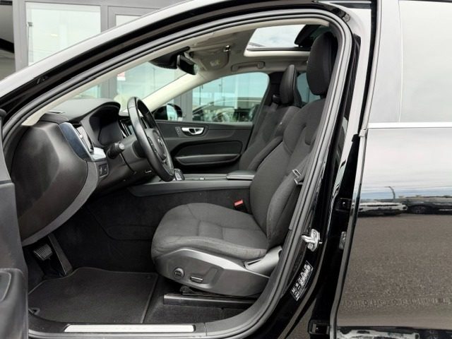 VOLVO XC60 B4 (D)GEARTRONIC MOMENTUM PRO/TE - foto 14