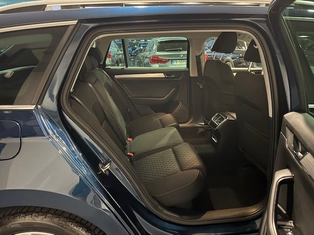 SKODA SUPERB 2.0 TDI EVO 150 CV SCR DSG WAGON - foto 17