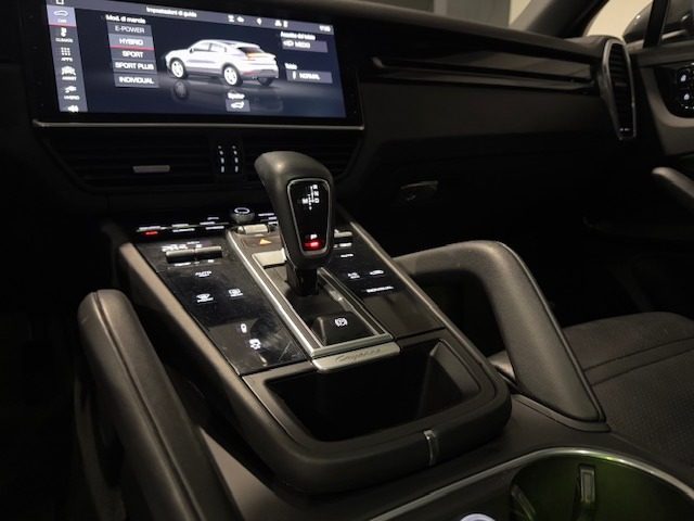 PORSCHE CAYENNE COUPÉ 3.0 V6 HYBRID EDITION BLAC - foto 26