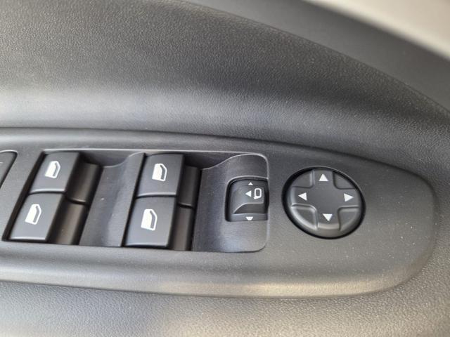 JEEP AVENGER 1.2 TURBO E-HYBRID MHEV SUMMIT F - foto 11