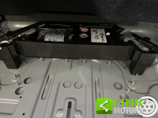VOLVO XC40 D3 R-DESIGN MANUALE IVA FULL PEL - foto 29