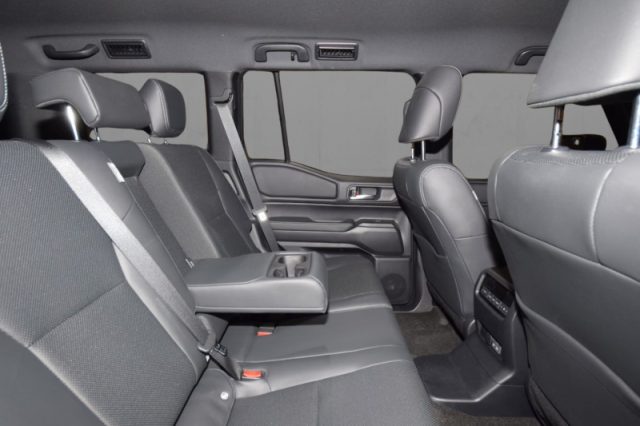 TOYOTA LAND CRUISER 2.8 D4D A/T AWD LOUNGE - foto 8