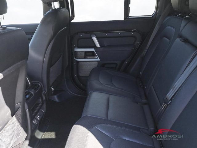 LAND ROVER DEFENDER 110 3.0D I6 MHEV X-DYNAMIC SE AW - foto 10