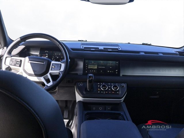 LAND ROVER DEFENDER 110 3.0D I6 MHEV X-DYNAMIC SE AW - foto 12