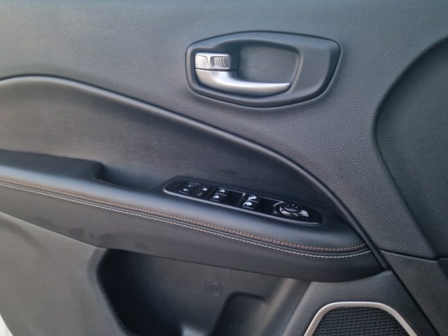 JEEP COMPASS 1.6 MULTIJET II 2WD LONGITUDE - foto 12