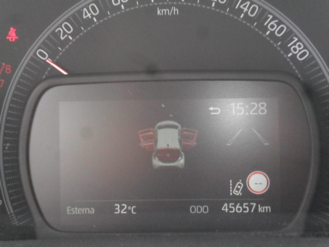 TOYOTA AYGO X 1.0 VVT-I 72 CV 5 PORTE LIMITED - foto 16