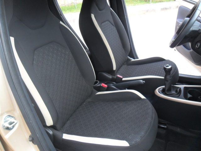 TOYOTA AYGO X 1.0 VVT-I 72 CV 5 PORTE LIMITED - foto 13