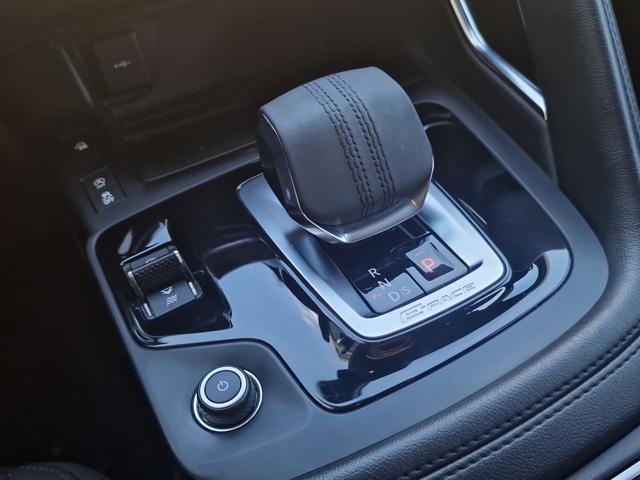 JAGUAR E-PACE 2.0D I4 163 CV AWD AUTO - foto 17