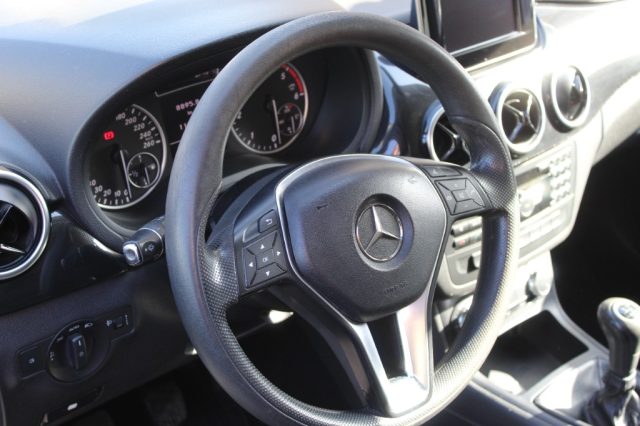 MERCEDES-BENZ B 180 CDI EXECUTIVE - foto 7