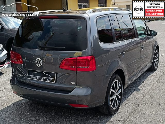 VOLKSWAGEN TOURAN 1.6 TDI DSG COMFORTLINE - foto 37
